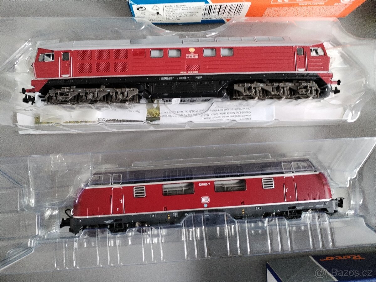 Modely lokomotyv a vagonky. - 2