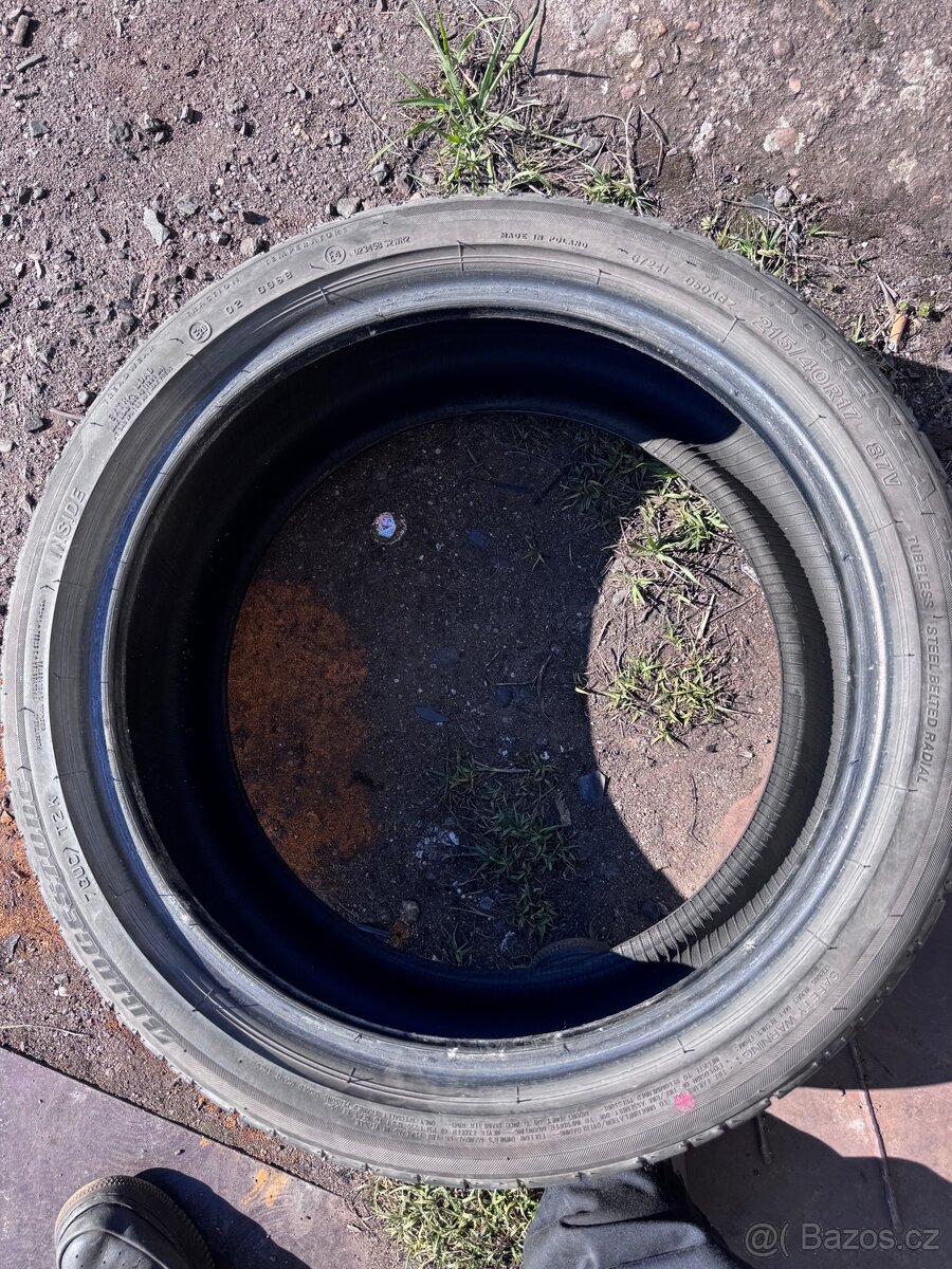 215/40/17 letní - 2