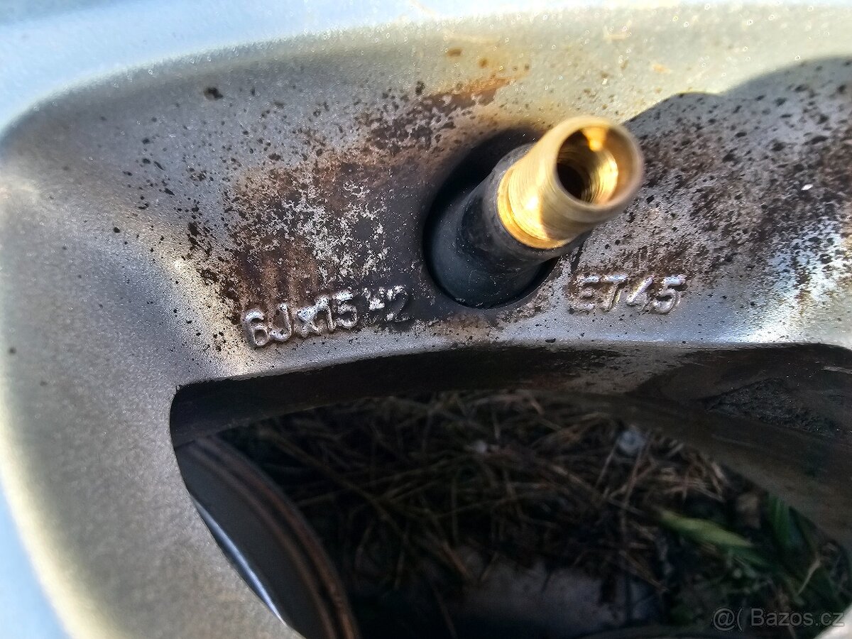 Audi A6 2002 Alu kola 5 kusu 15" - 2