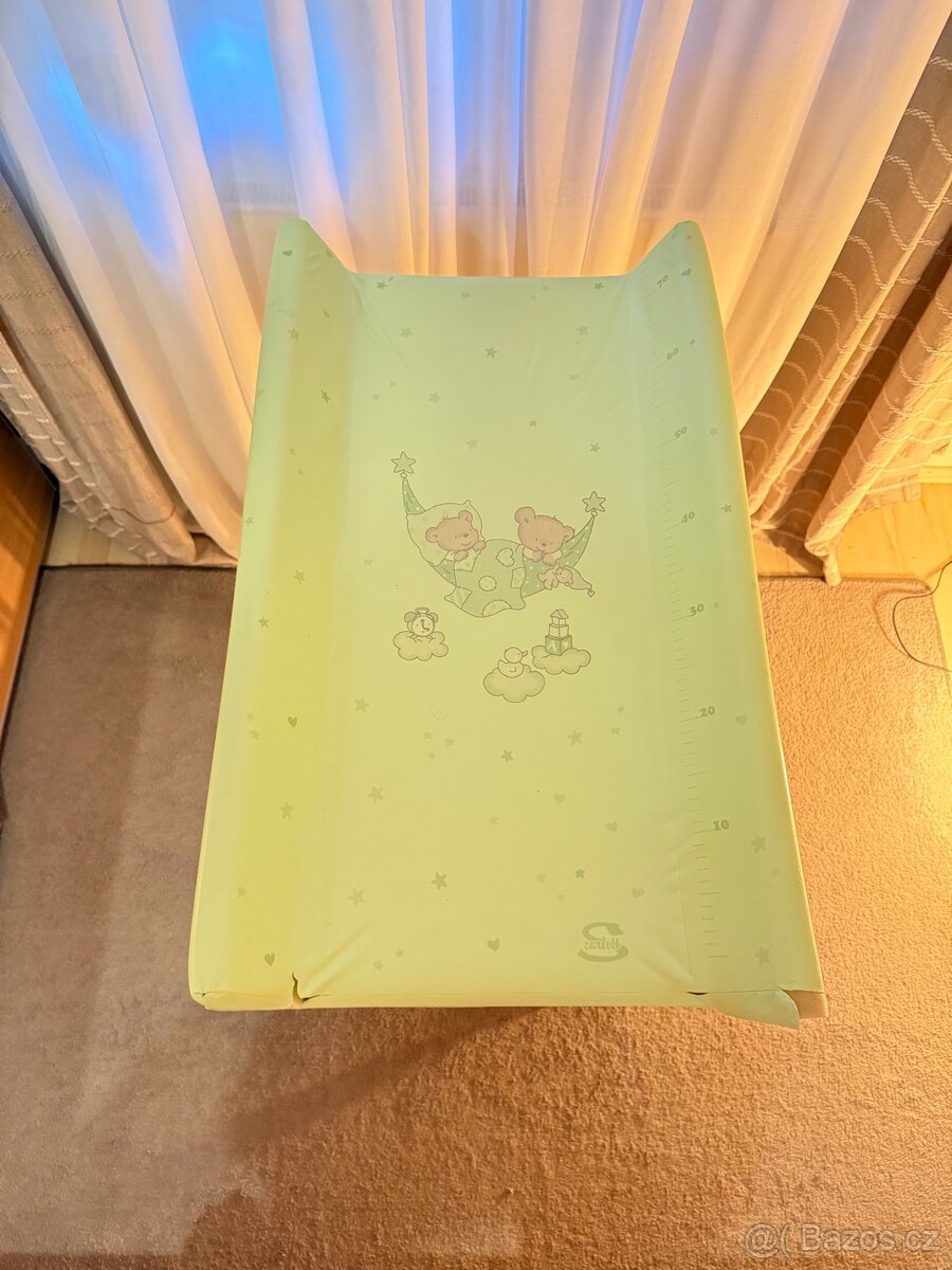 Přebalovací pult - 2