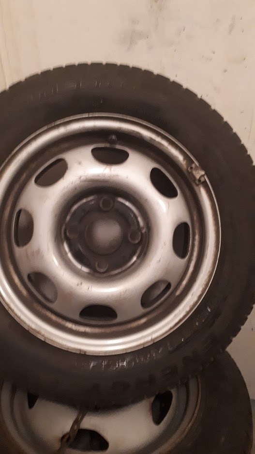 plechový disk z VW Golf II - 2