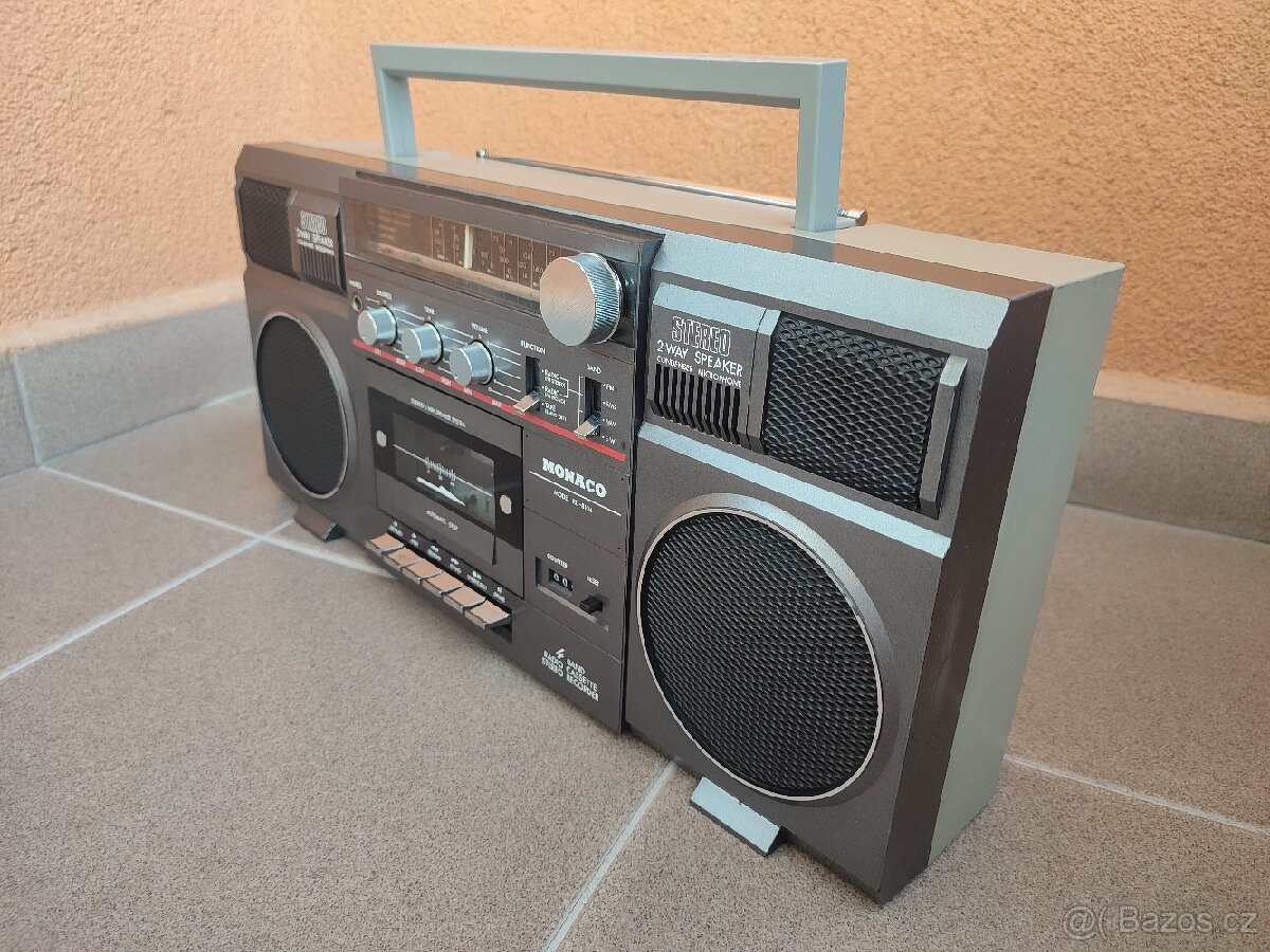 STEREO RADIO CASSETTE RECORDER MONACO RD-8104. - 2