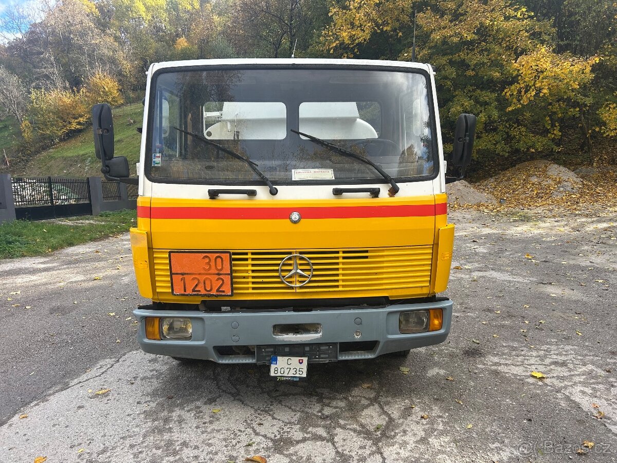 Mercedes Benz 814 cisterna - 2