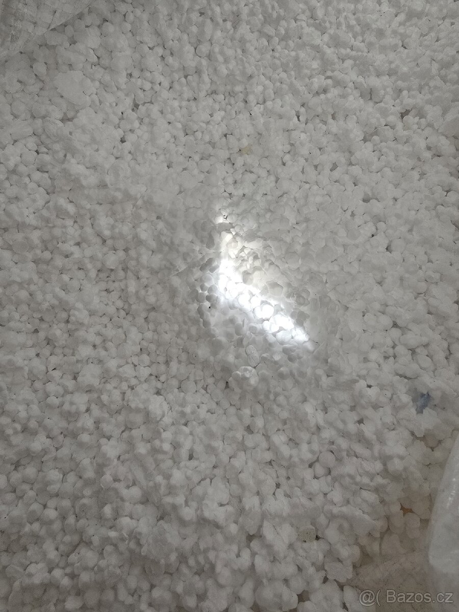 Drcený polystyren, tepelná izolace, přísada léčeného betonu. - 2