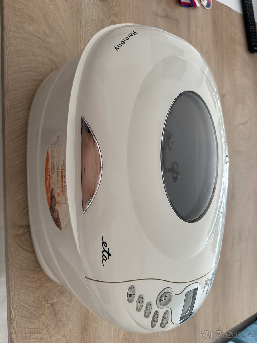 Domácí pekárna eta harmony - 2