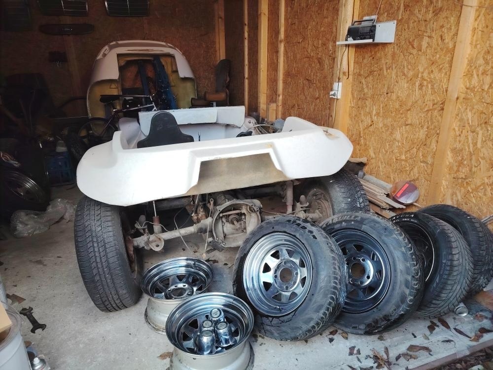 Prodám stavebnici Buggy + VW Brouk 1.5 1967 - 2