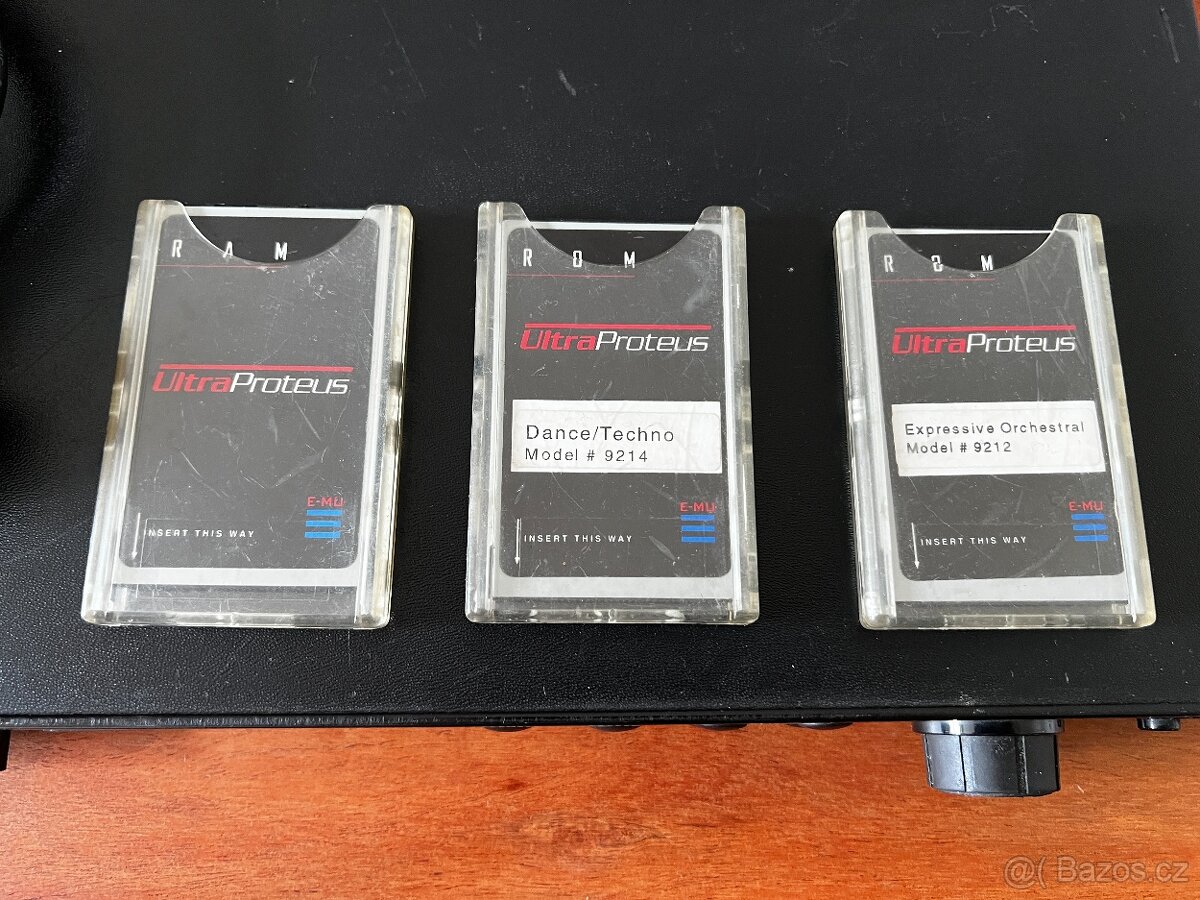 E-MU UltraProteus + 4 karty (ROM i RAM) - 2