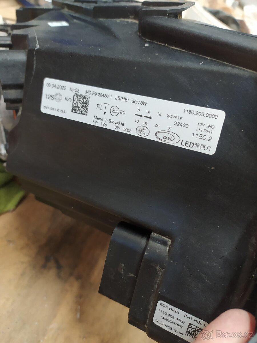 LP světlomet Superb 3 face - 2