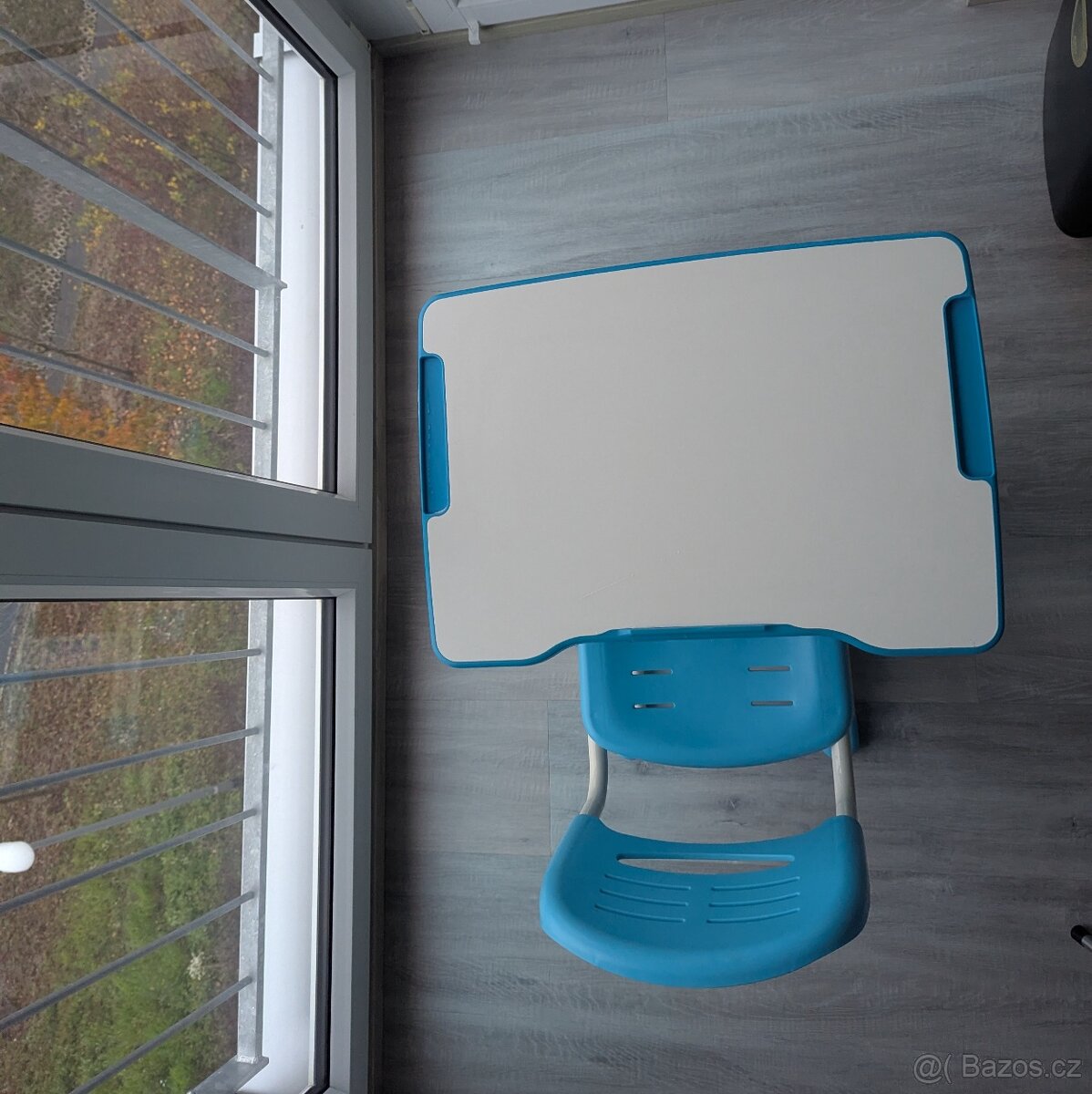 ZÁNOVNÍ Ergonomický dětský stůl se židlí - 2