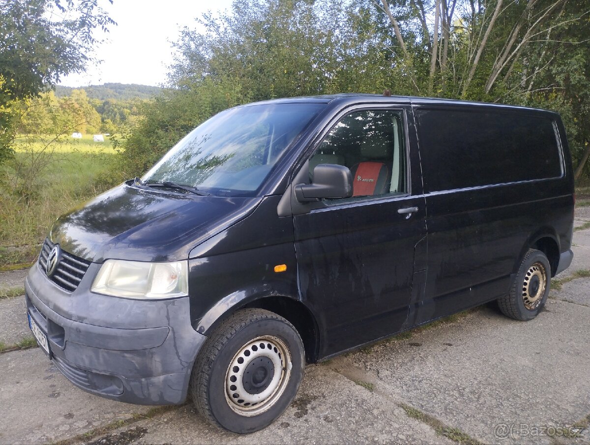 VW TRANSPORTÉR T5 2.5 TDI 96 KW R.V.2006 - 2