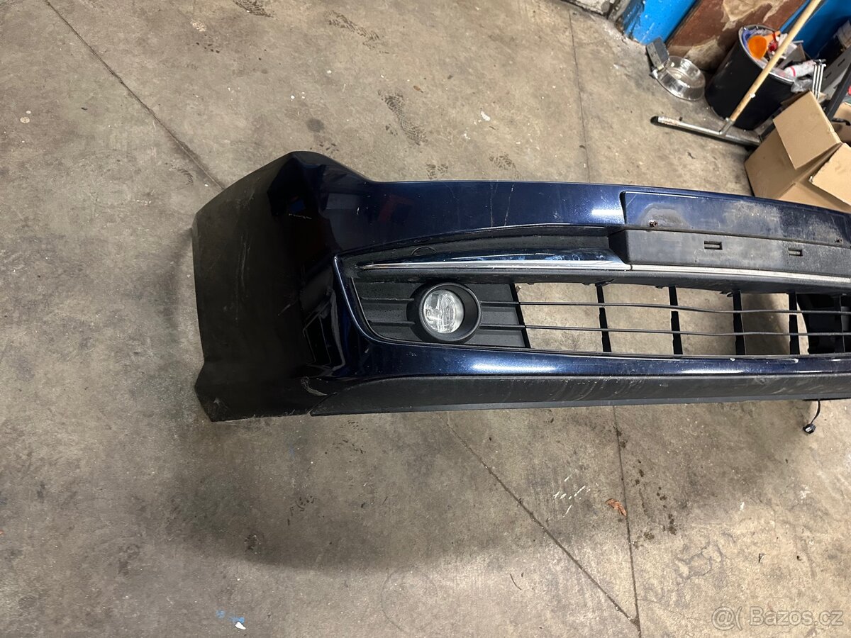 Nárazník Renault laguna - 2