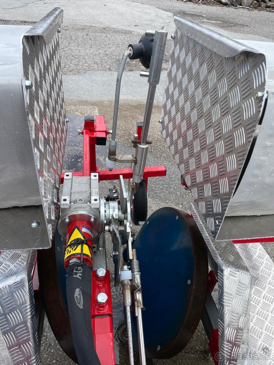 Zalesňovací stroj EGEDAL - 2