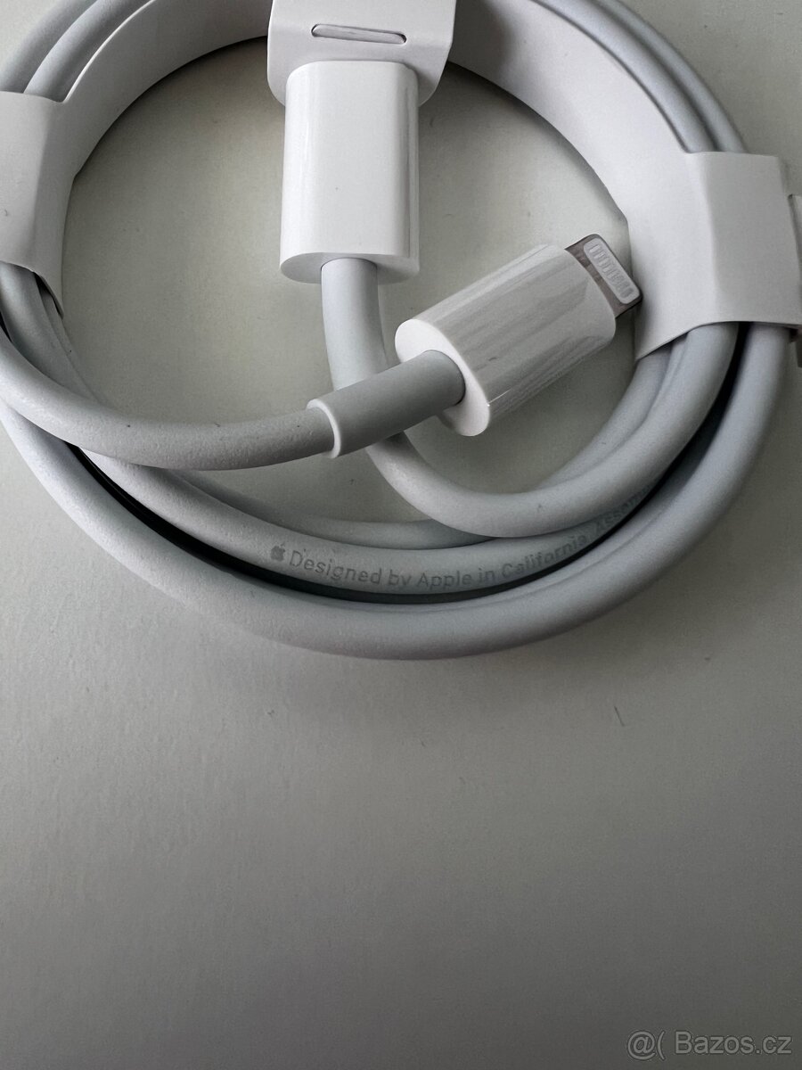 Originální Apple USB-C / Lightning kabely - 2
