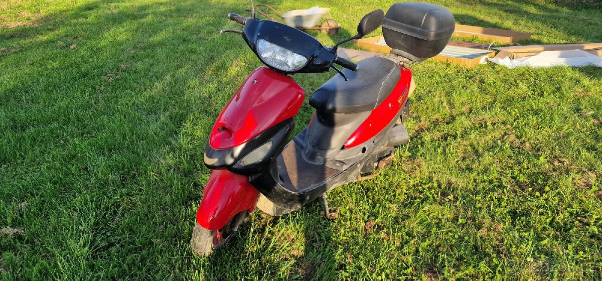 Skutr Kentoya zoom 50 - 2