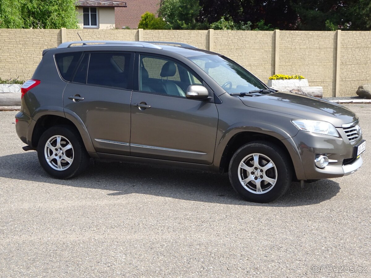 Toyota Rav4 2.2 D-D4 r.v.2011 4x4 AUTOMAT - 2