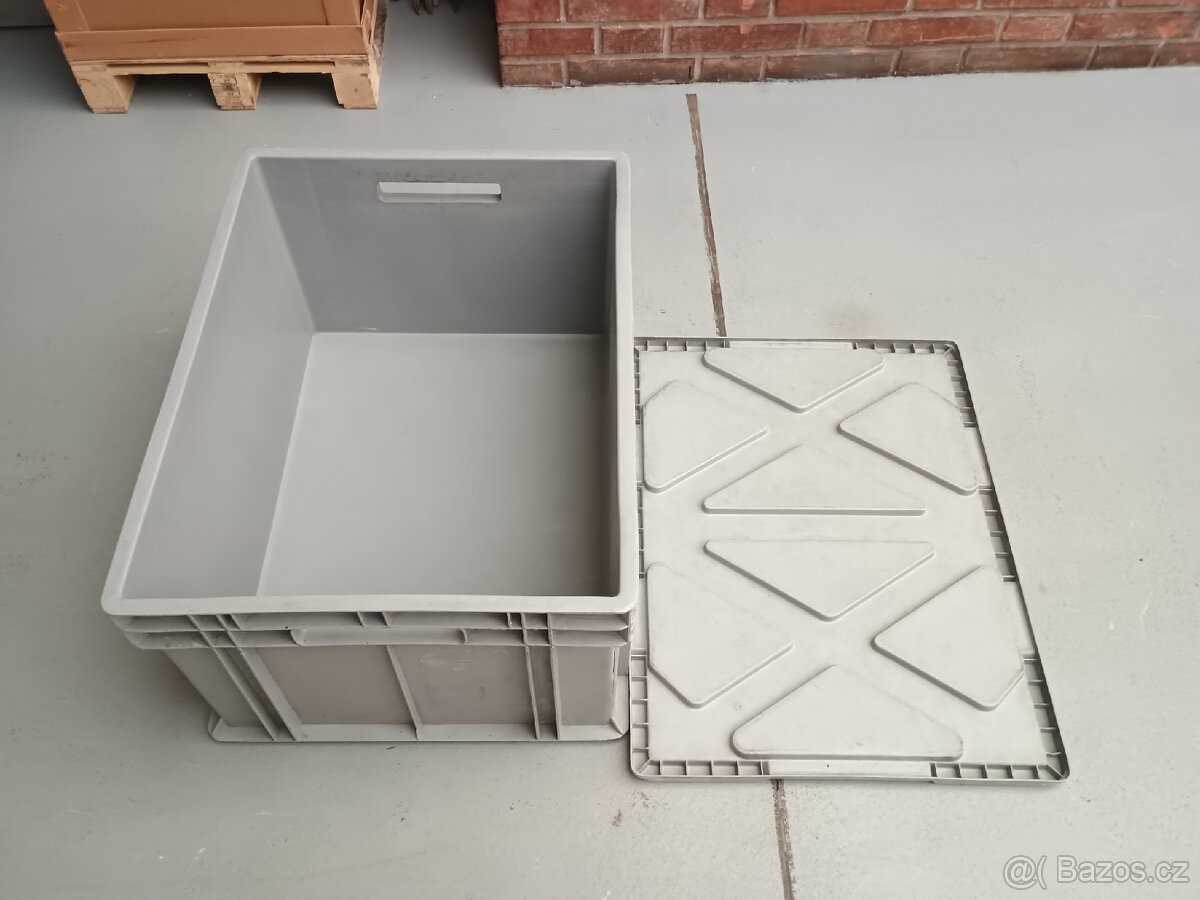 Plastové bedny/přepravky s víkem 80x60x42 - 2