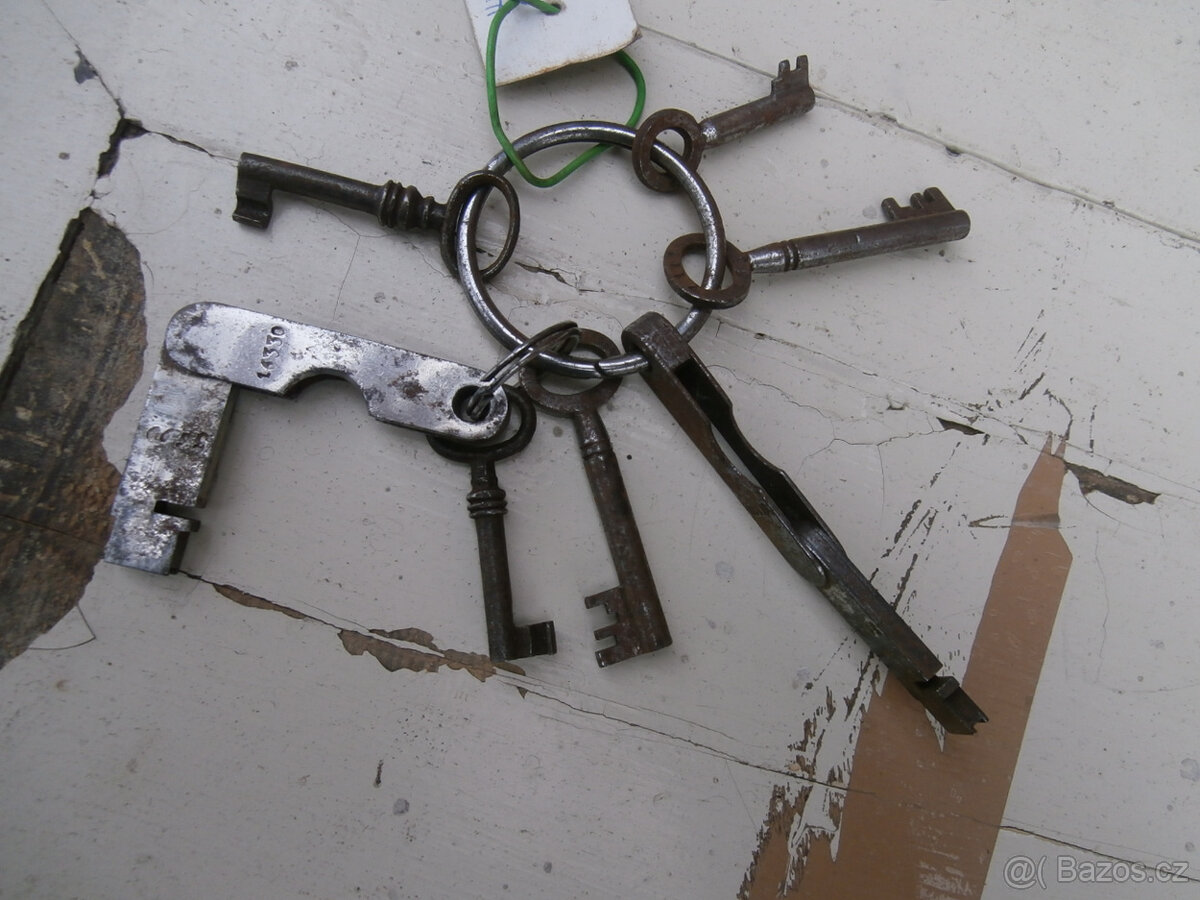 Trezor popelka s originál dřevěnou nástavbou za 9.000 kč - 2