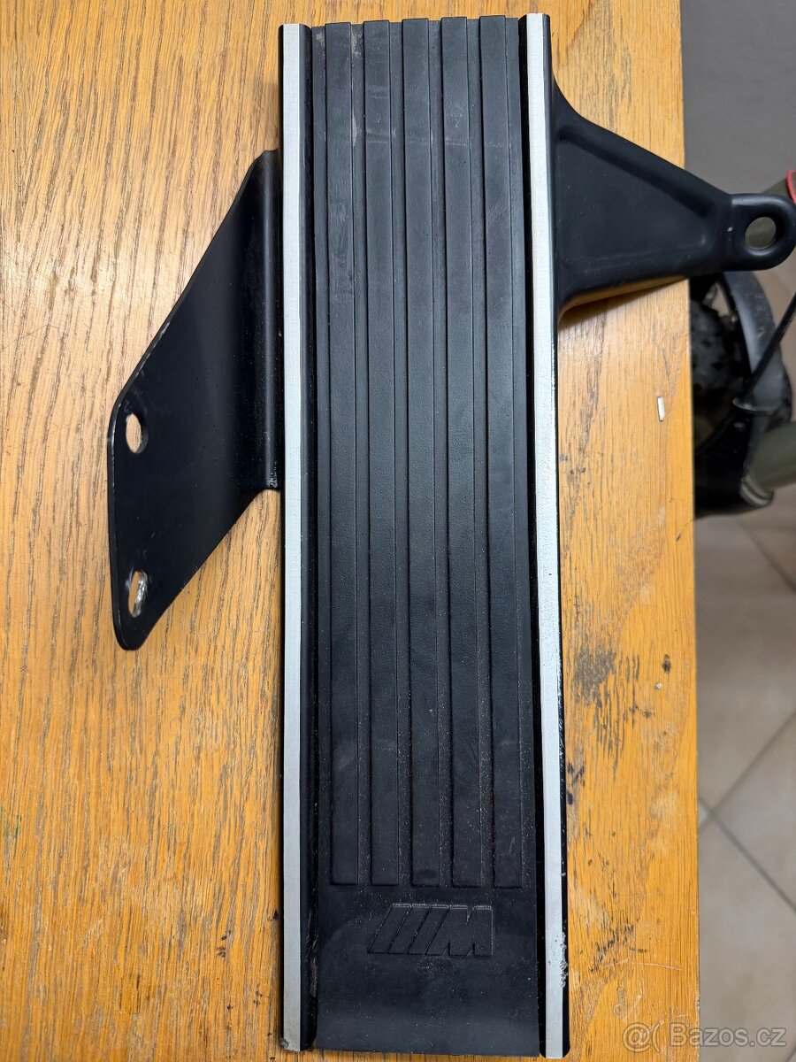 Footrest pedál BMW e30 M3 - 2