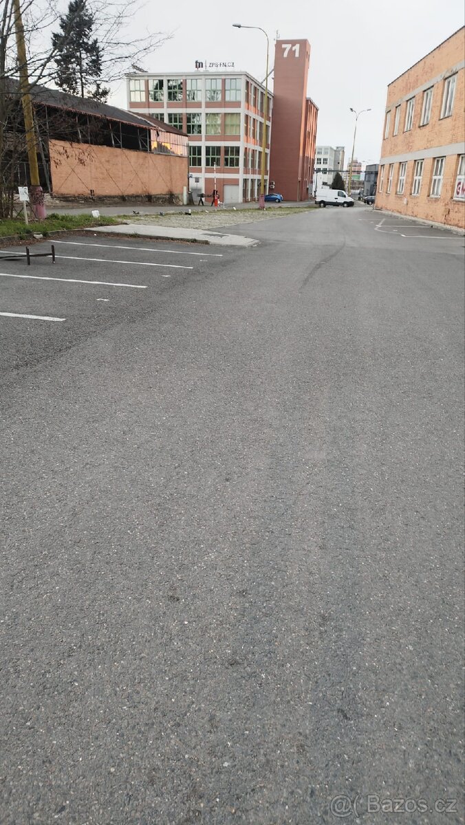 PRONÁJEM PARKOVACÍHO MÍSTA - 2