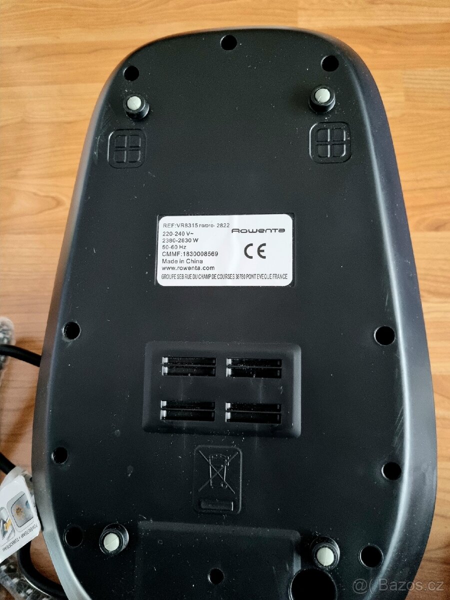 Parní generátor Rowenta VR8315 - 2