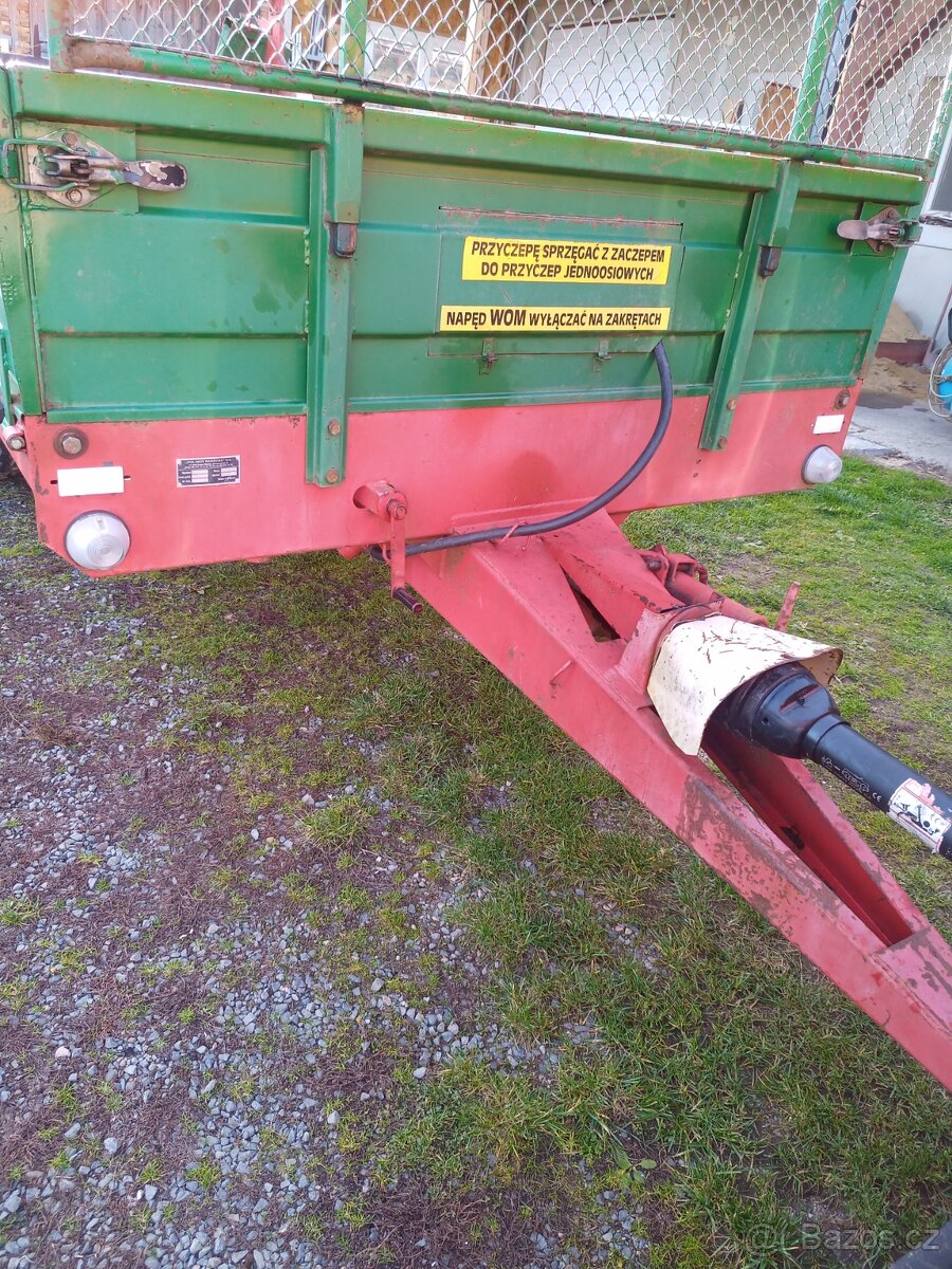 ROZMETADLO HNOJE 2,5T - 2