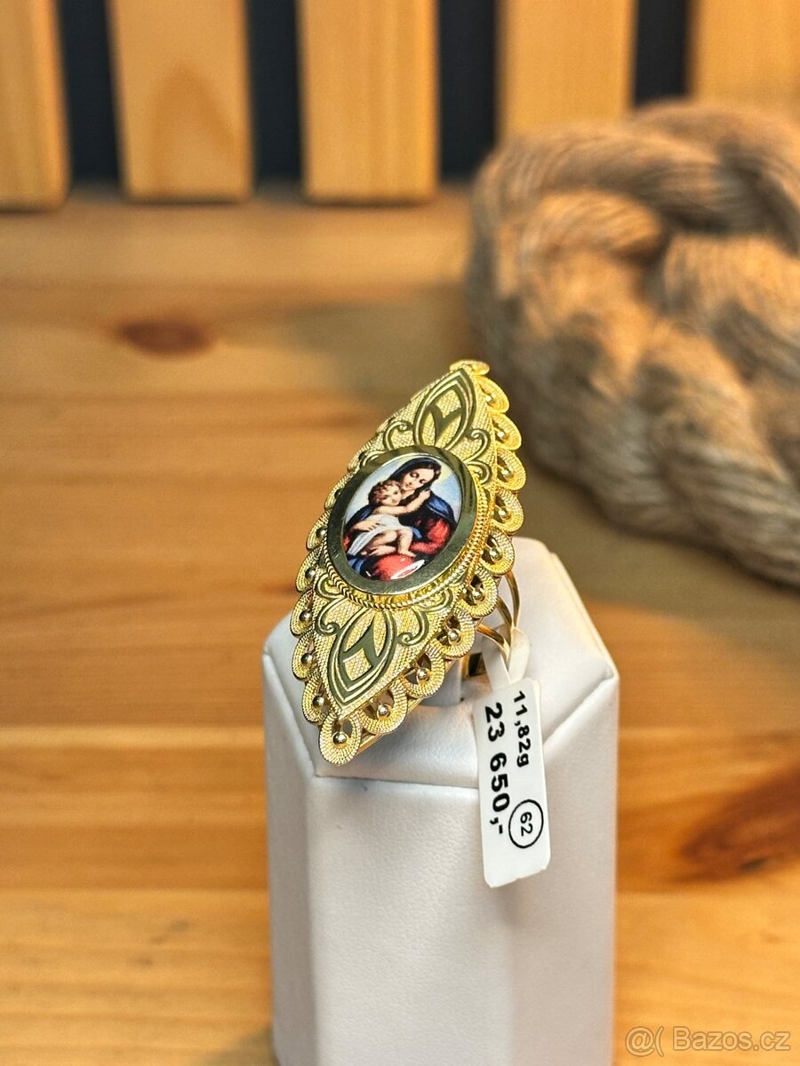 Zlatý prsten 11,82g - 2