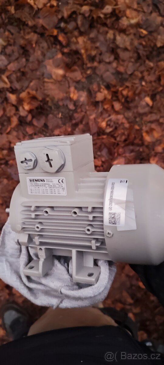 Elektromotor SIEMENS 1LE1001-0BB32-2AA4 - 2