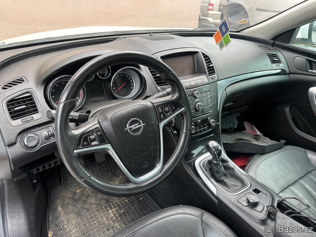 Opel Insignia 2.0T SEDAN - NÁHRADNÍ DÍLY - 2