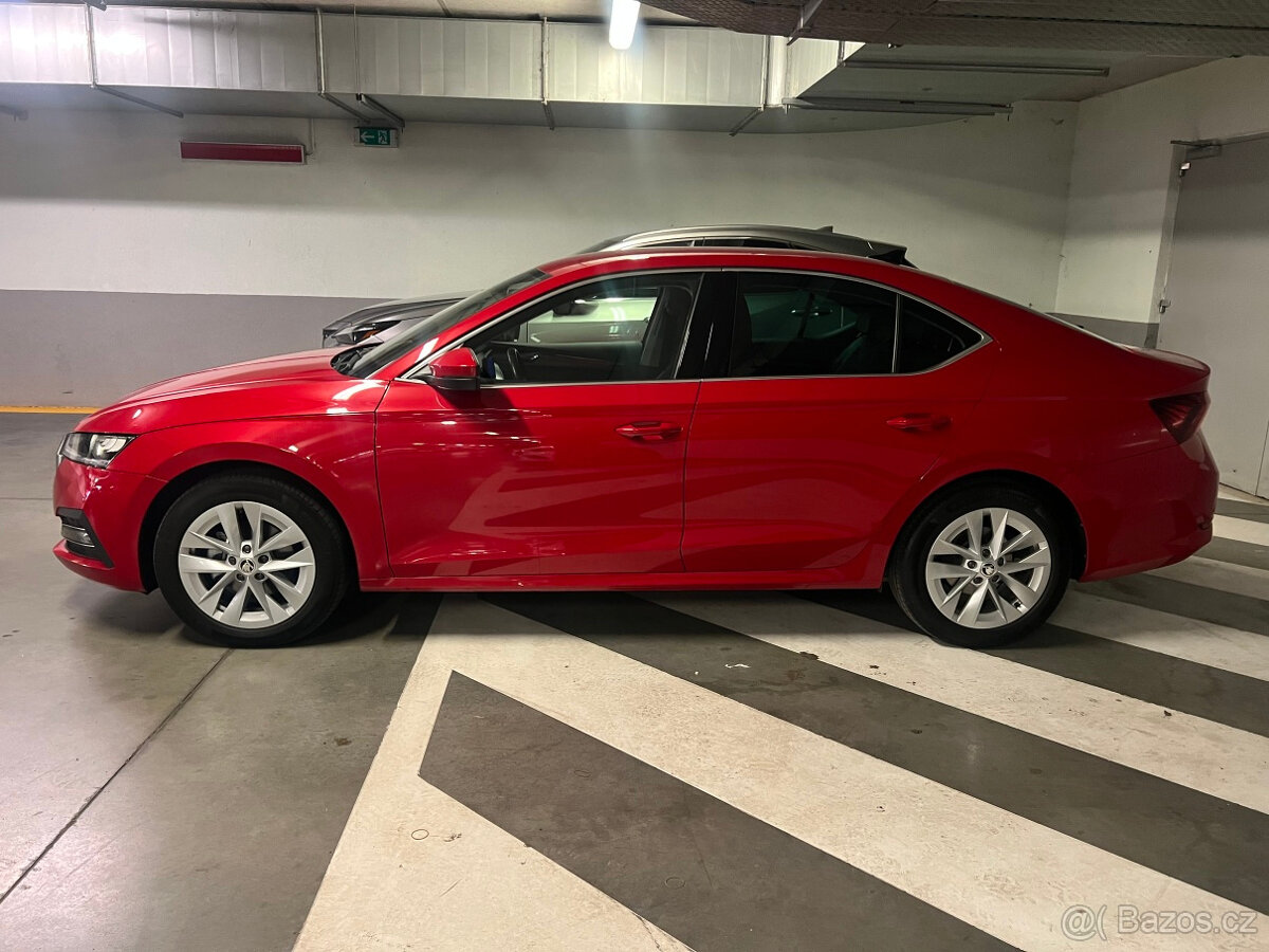 Škoda Octavia 2.0TDi 110kW DSG Style Plus, Red Velvet - 2