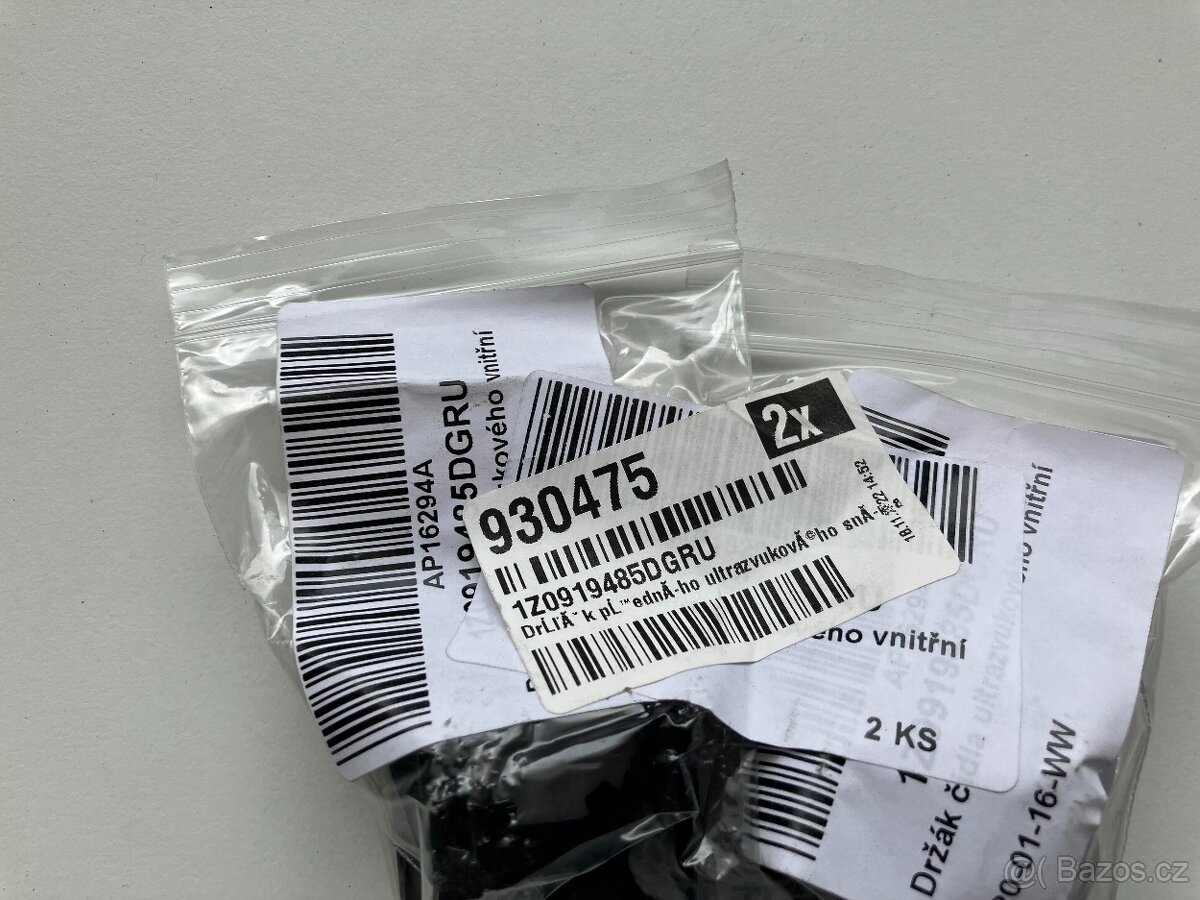 Držáky předních parkovacích čidel Octavia II FL - 2