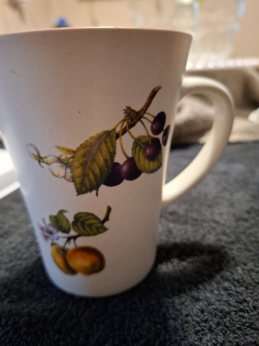 Keramický hrnek a váza - 2