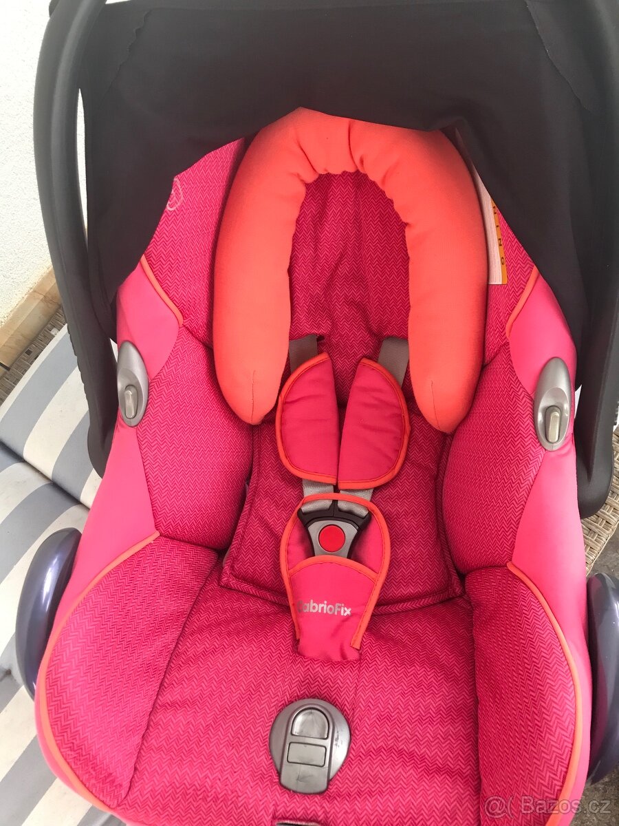 golfky Quinny a autosedačka Maxi cosi CabrioFix - 2