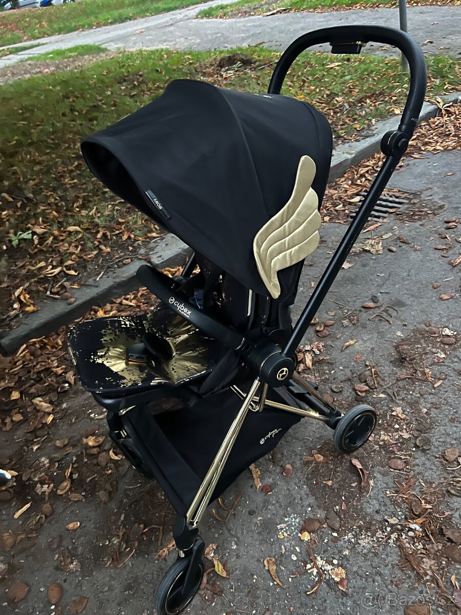 Cybex by jeremy scott - 2