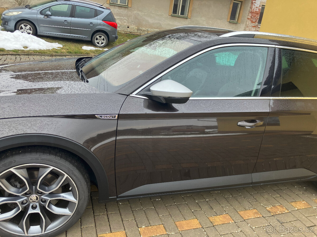 superb 3 kombi 2,0 tdi scout 4x4 - 2