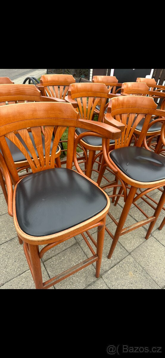 Barova židle Ton 17kusů top stav - 2
