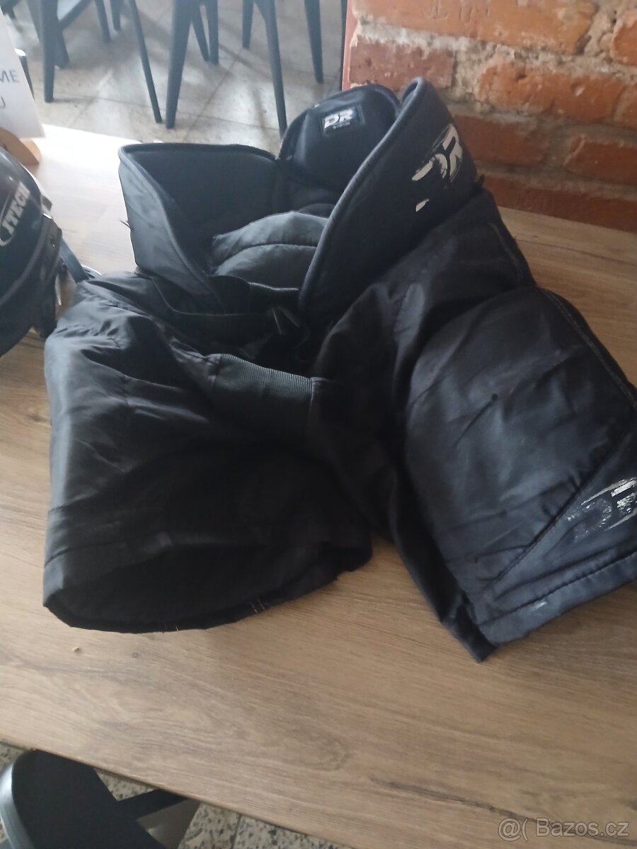 Hokejová výstroj - 2