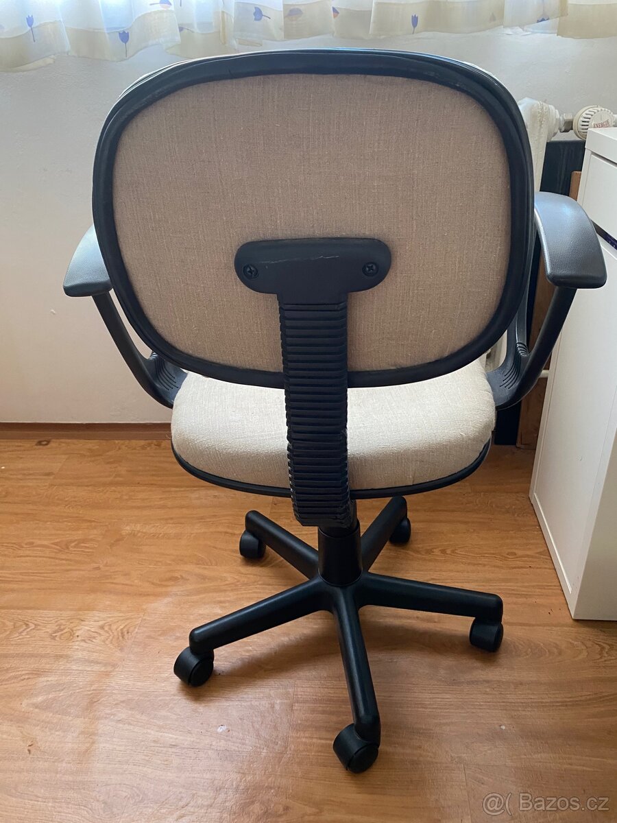 Otočná židle - 2
