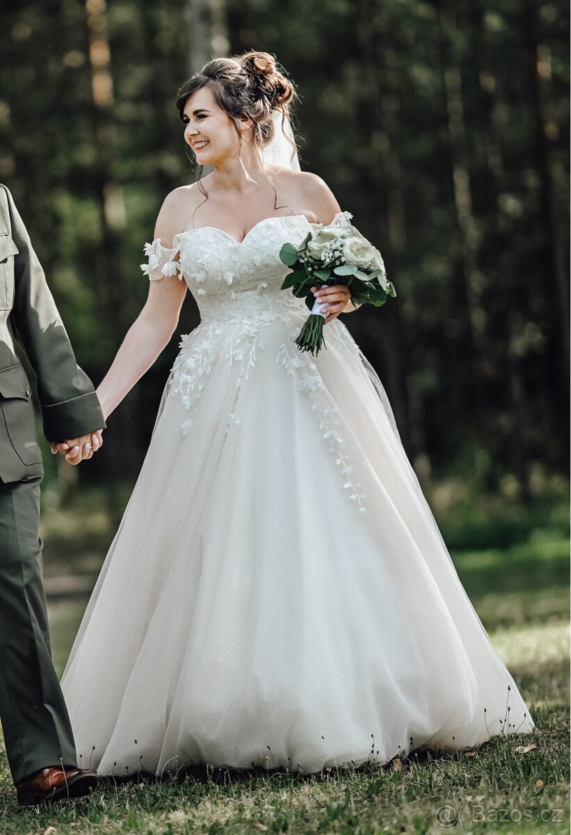 Nádherné svatební šaty - 2