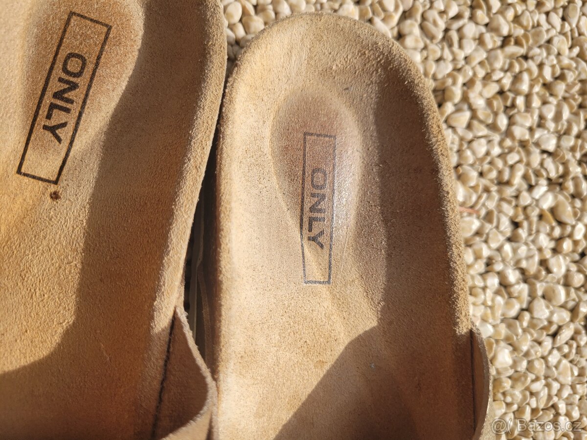 Dětské pantofle ONLY vel.36 - 2