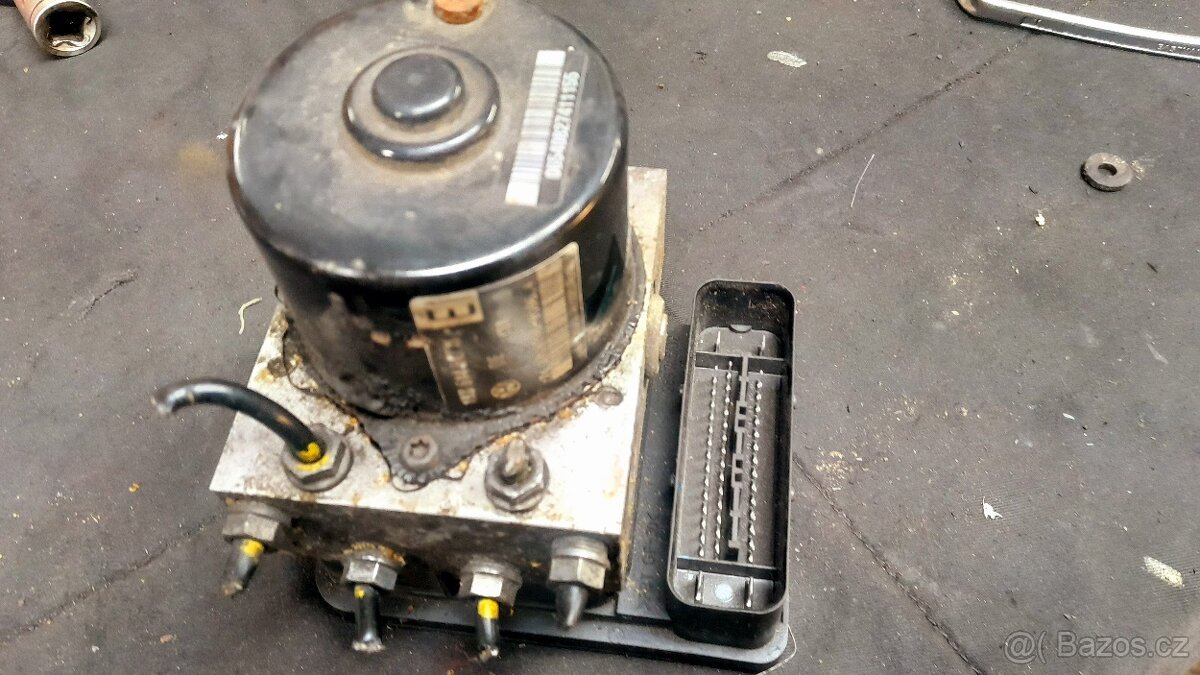 Jednotka ABS (1K0 907 379 K) - 2