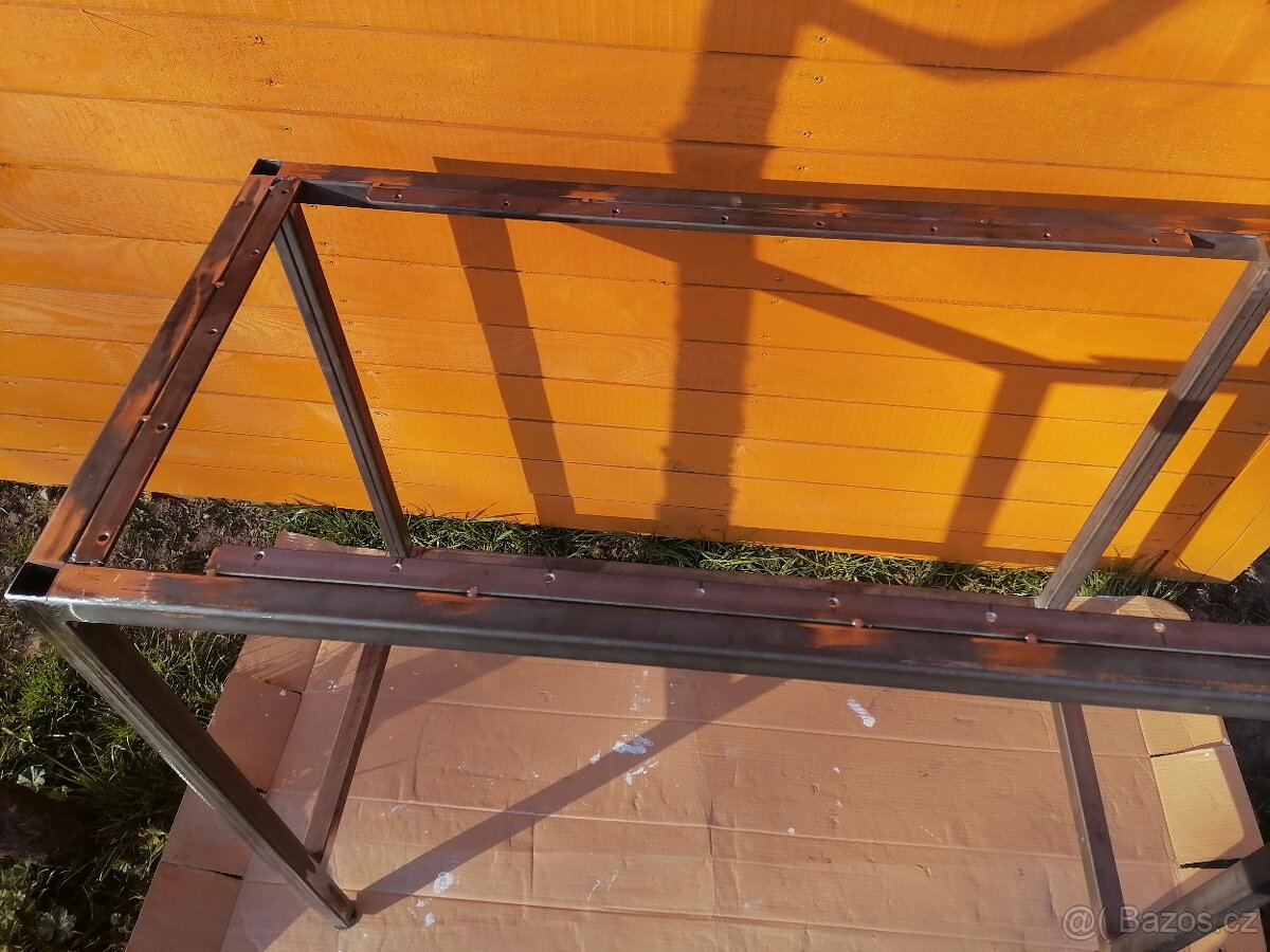 Pracovní stůl ponk - 2