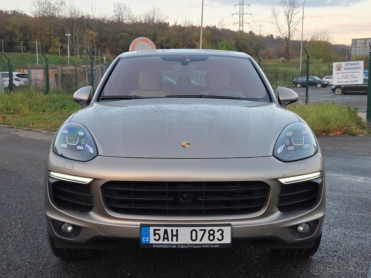 Porsche Cayenne 3.0D 193kw 1.majitel rok 2016 - 2