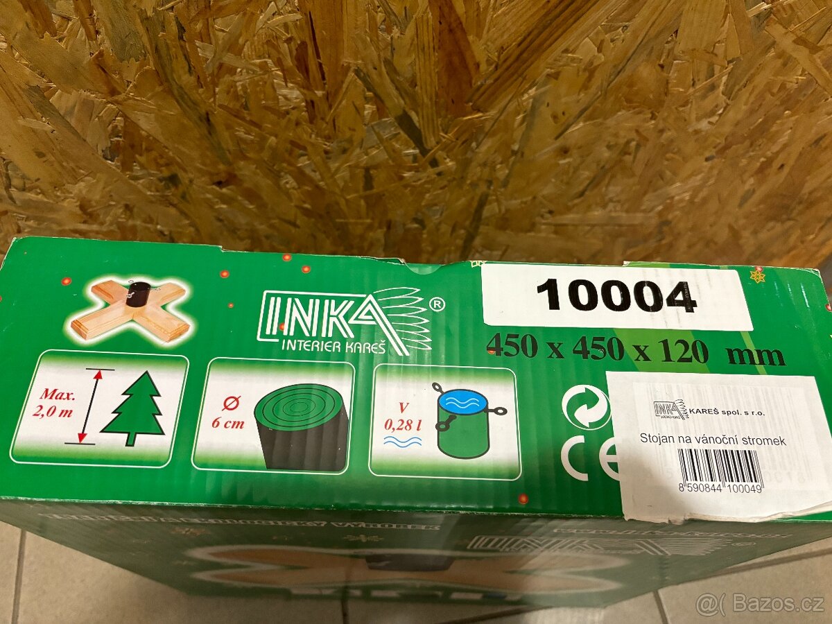 Dřevěný stojan na stromek - 2