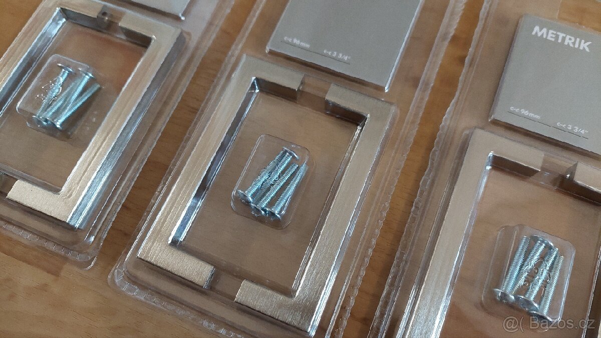 Madla k nábytku, nová - 2