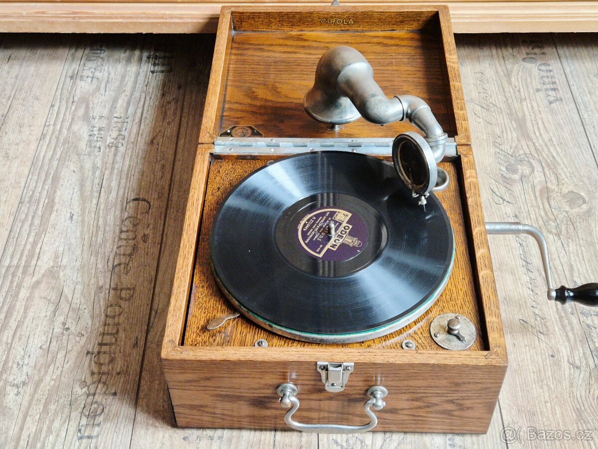 Starožitný gramofon Cirola Phonograph Corp., 1920 - 2