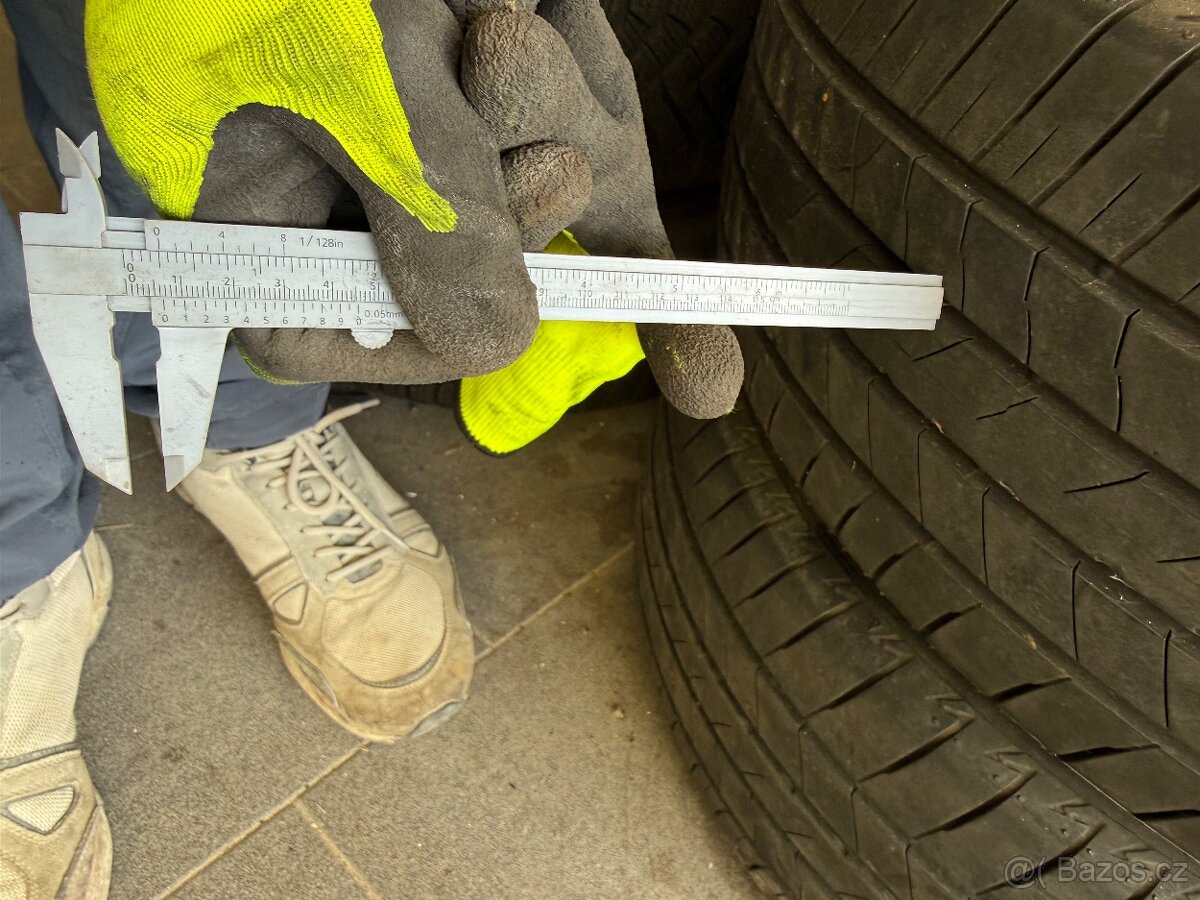 Gumy letni 245/45/R20 - 2