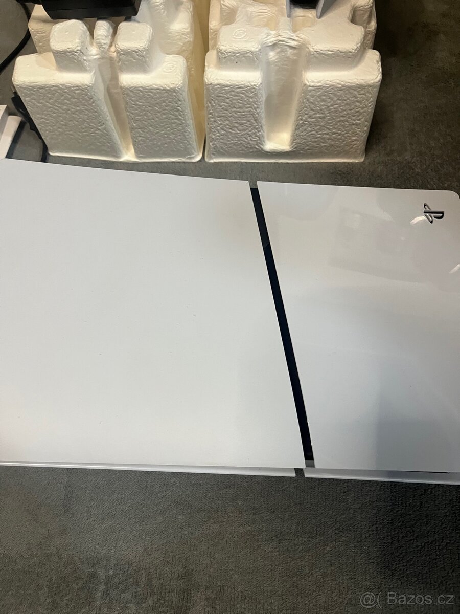 Herní konzole PS5 1TB/to z mechanikou - 2