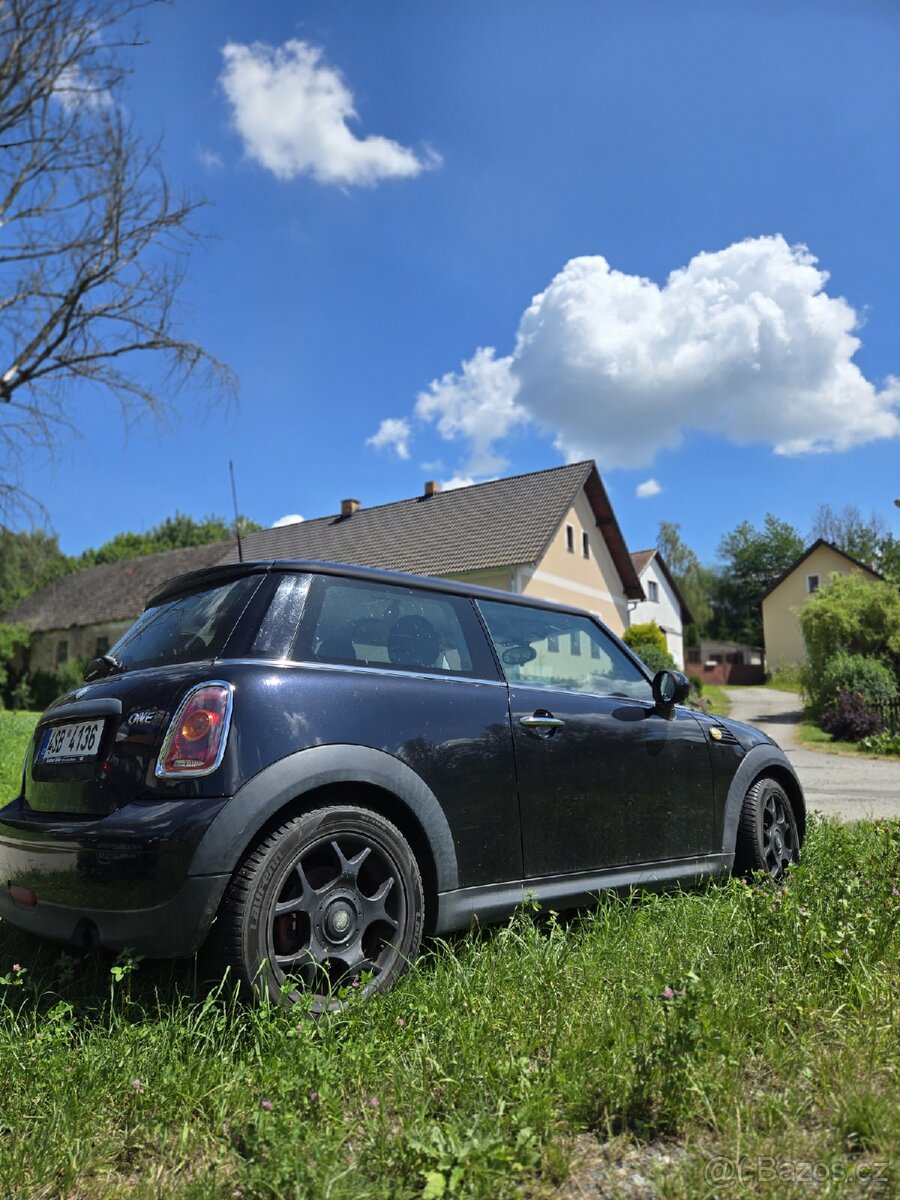 Mini One 70kw Minicooper - 2