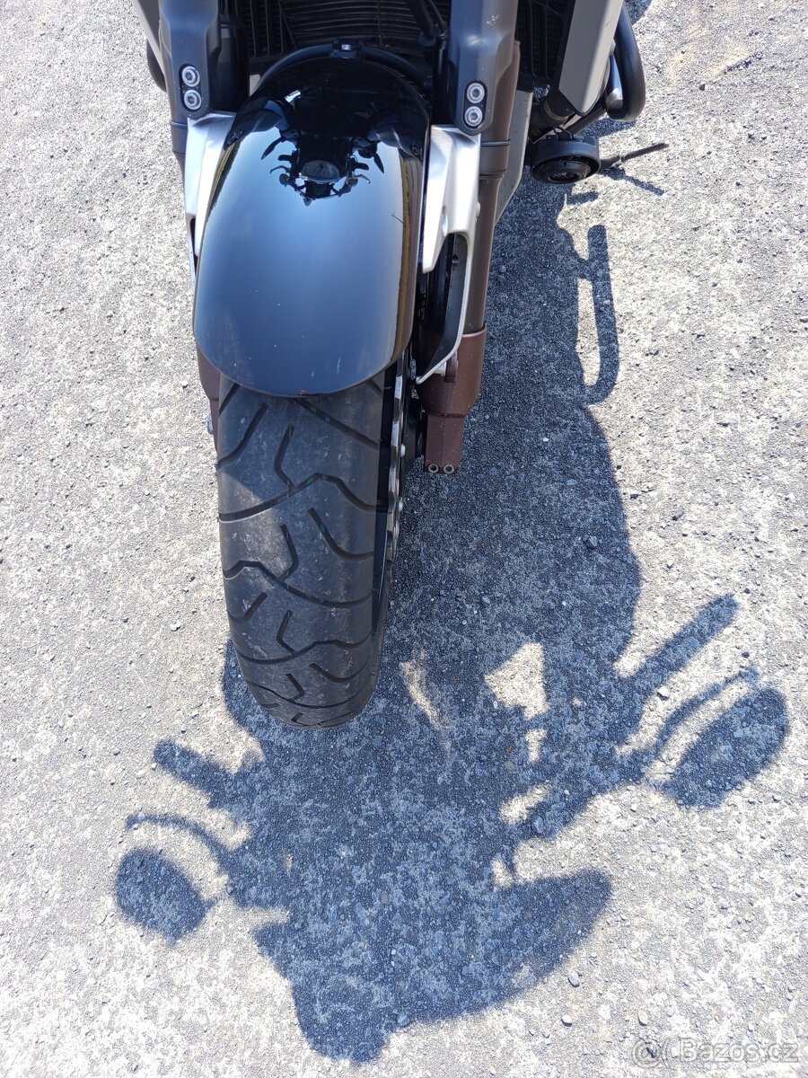 yamaha v-max 1700 - 2