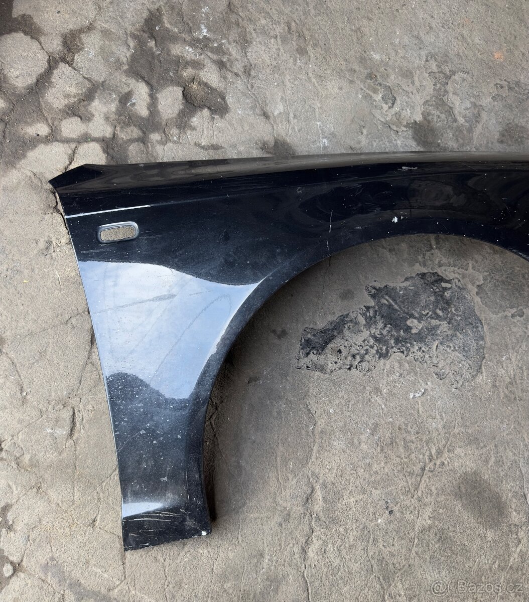 Blatník pravý Audi A6 C6 - 2